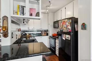 Photo #5: 260005338 Listing 