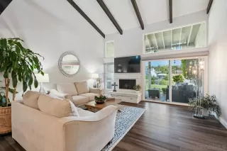 Photo #1: 260005341 Listing 