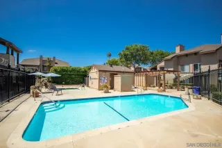 Photo #2: 260005379 Listing 