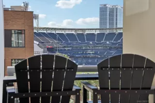 Photo #1: 260005381 Listing 