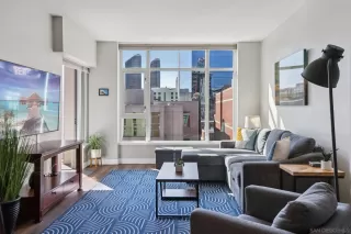 Photo #6: 260005381 Listing 