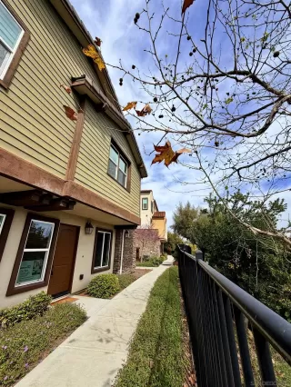 Photo #1: 260005387 Listing 