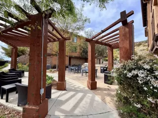 Photo #4: 260005387 Listing 