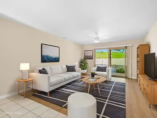 Photo #2: 260005398 Listing 