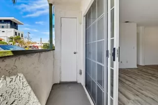 Photo #5: 260005427 Listing 