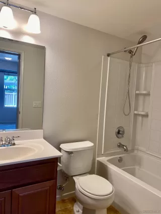 Photo #6: 260005464 Listing 