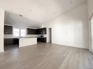 Photo #2: 260005474 Listing 