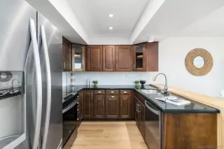 Photo #3: 260005476 Listing 