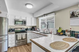 Photo #5: 260005480 Listing 