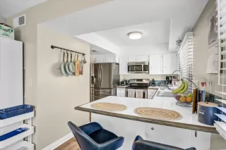 Photo #6: 260005480 Listing 