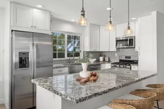 Photo #4: 260005495 Listing 