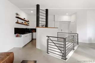 Photo #2: 260005503 Listing 