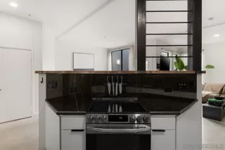 Photo #5: 260005503 Listing 