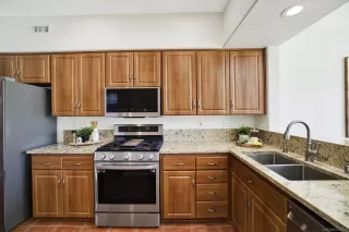 Photo #6: 260005519 Listing