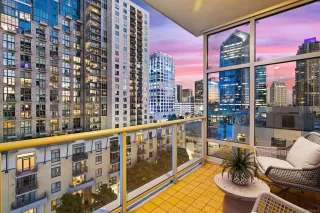 Browse active condo listings in SAPPHIRE TOWER