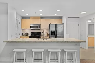 Photo #2: 260005532 Listing