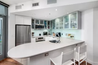 Photo #1: 260005535 Listing 