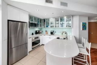 Photo #2: 260005535 Listing 