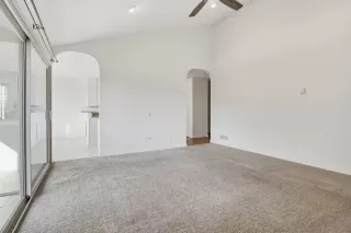 Photo #4: 260005571 Listing 