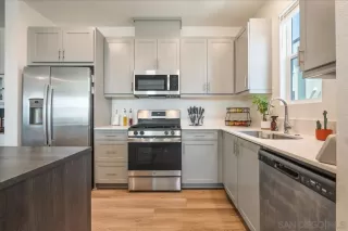 Photo #4: 260005587 Listing 