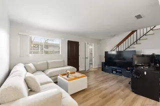 Photo #4: 260005613 Listing 