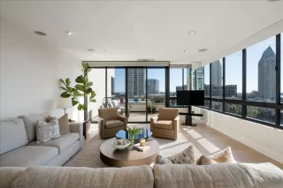 Photo #3: 260005646 Listing 