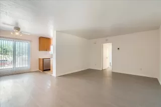 Photo #4: 260005665 Listing 