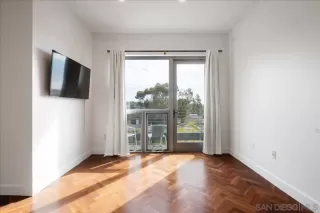 Photo #2: 260005693 Listing