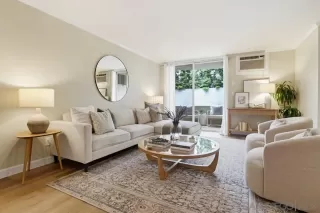 Photo #1: 260005702 Listing 