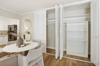 Photo #5: 260005702 Listing 