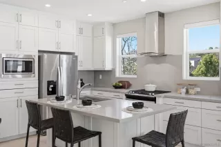 Photo #2: 260005726 Listing 