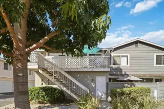 Photo #3: 260005728 Listing