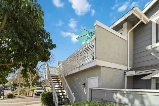 Photo #4: 260005728 Listing