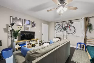 Photo #3: 260005738 Listing 