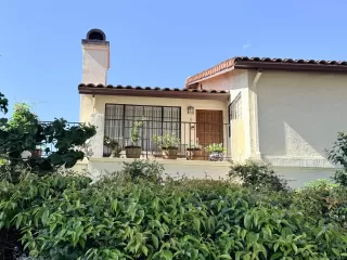 Photo #2: 260005740 Listing