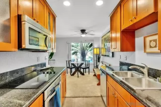 Photo #5: 260005746 Listing 