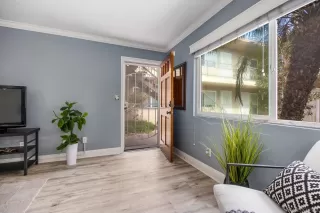 Photo #5: 260005778 Listing 