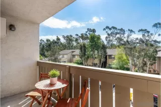 Photo #3: 260005781 Listing 