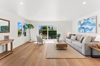 Photo #3: 260005798 Listing