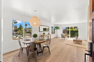 Photo #5: 260005798 Listing