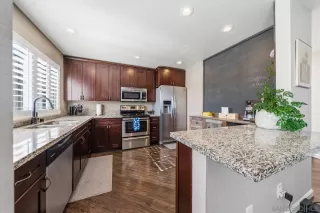 Photo #5: 260005819 Listing 