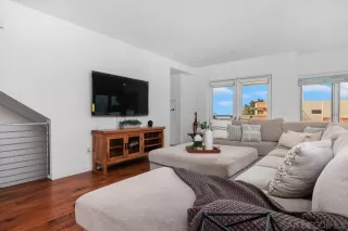 Photo #6: 260005837 Listing