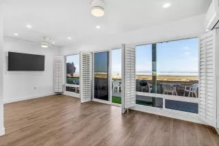 Photo #2: 260005838 Listing