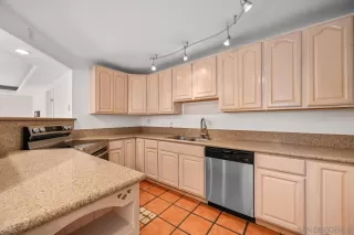 Photo #2: 260005861 Listing