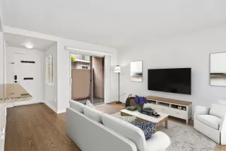 Photo #2: 260005871 Listing