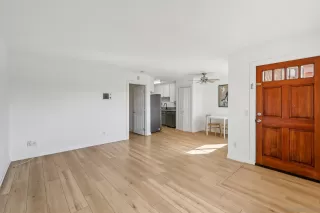 Photo #6: 260005888 Listing 