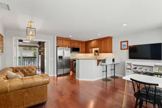 Photo #6: 260005905 Listing