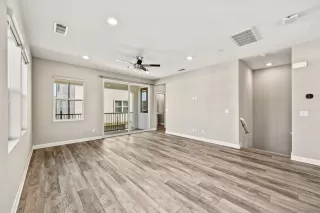 Photo #5: 260005920 Listing