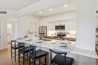 Photo #5: 260005936 Listing 