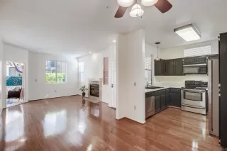 Photo #2: 260005948 Listing 